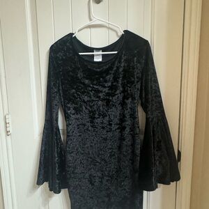 BLACK | SOFT | MINI DRESS | ARM FLARE | WORN